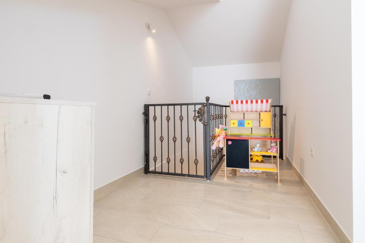 Apartment Familia Neum Buitenkant foto