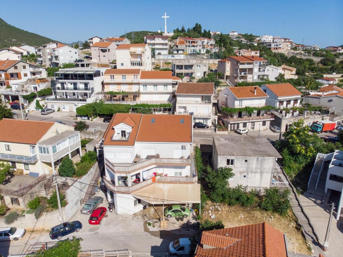 Apartment Familia Neum Buitenkant foto